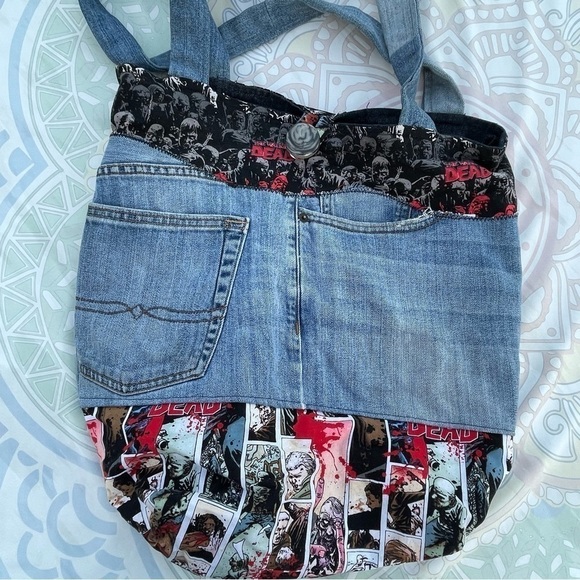 THE WALKING DEAD BLUE JEANS DENIM  REVERSIBLE BAG PURSE - Picture 12 of 13